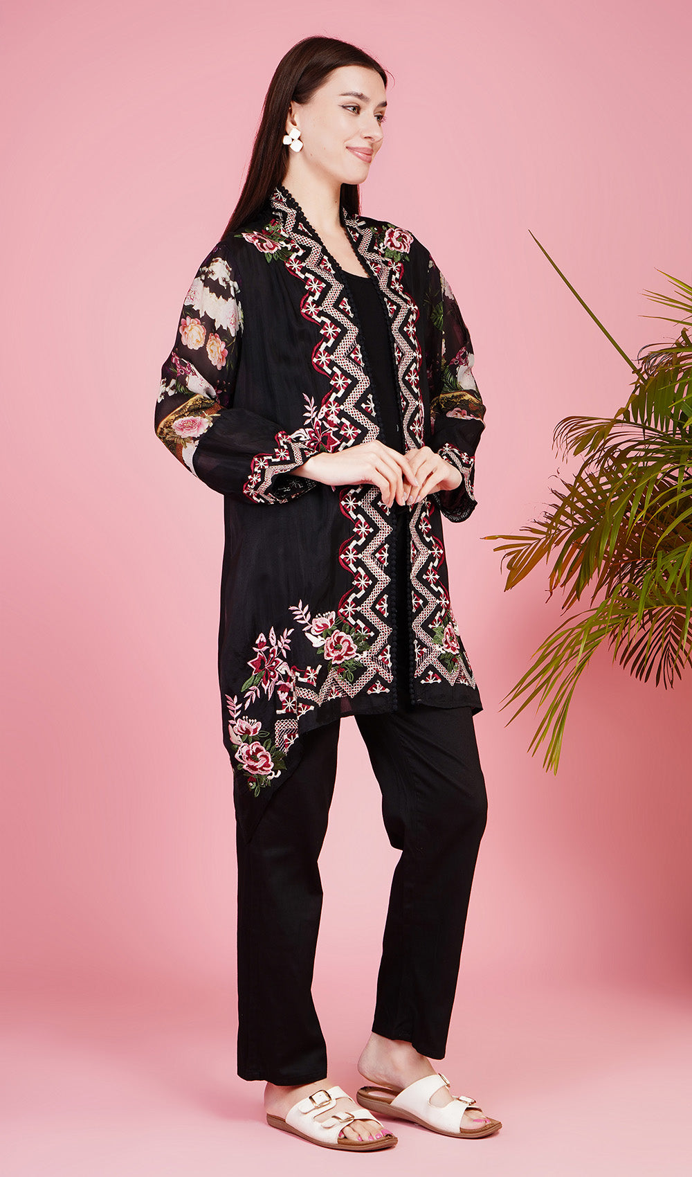 Tea Leaf Tranquility Black Shrug